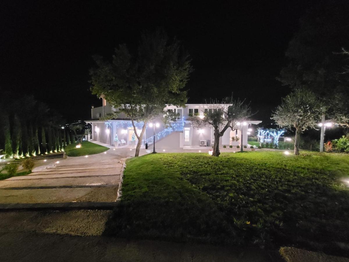 Tenuta Santo Stefano Azienda Agrituristica Santo Stefano del Sole Exterior foto
